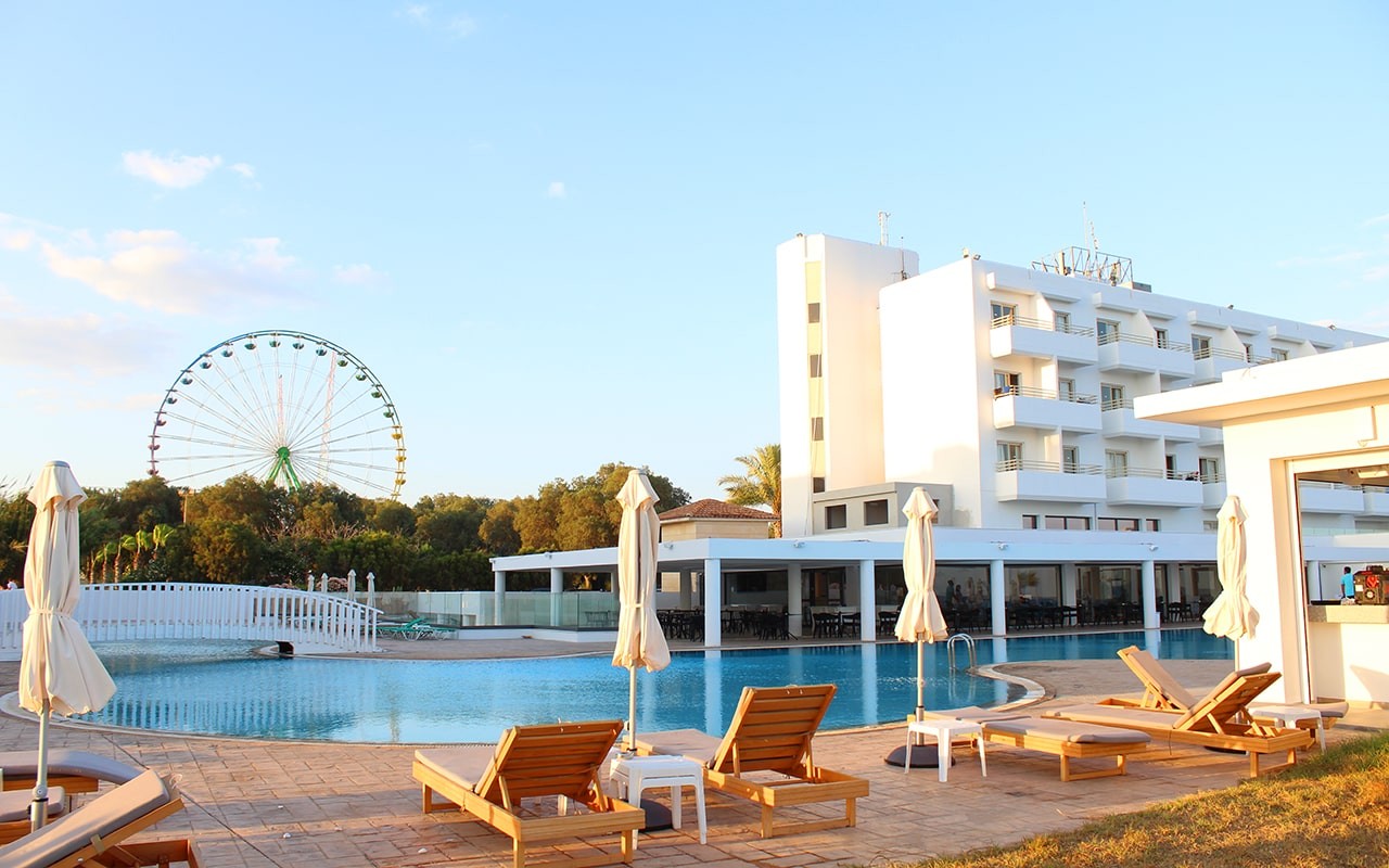 Piere Anne Beach Hotel 3*