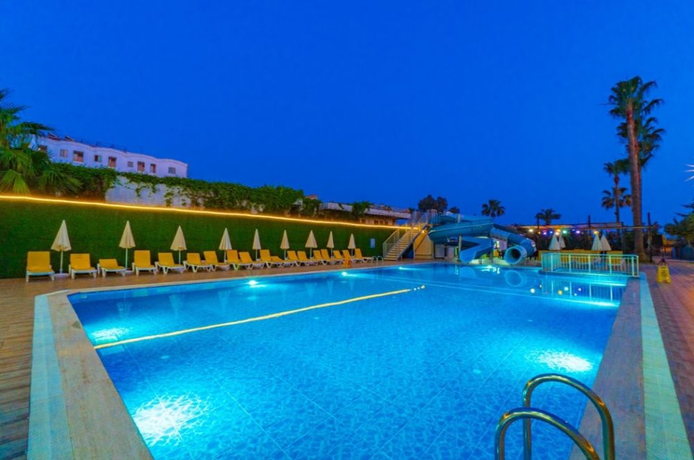 De Mare Family Hotel 3*