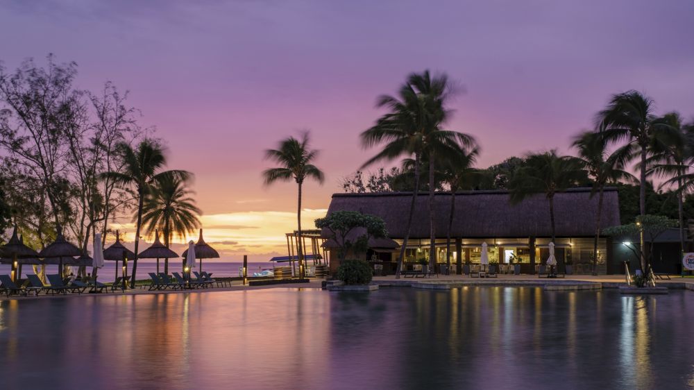 Outrigger Mauritius Beach Resort 5*