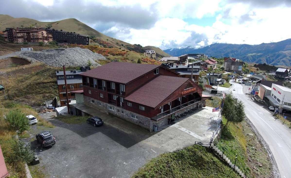 Gudauri Hut 3*