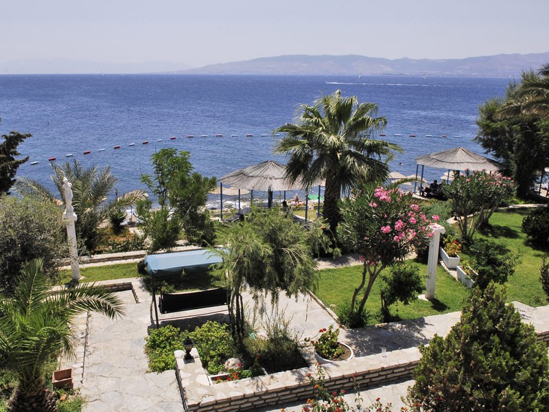 CNT Beach Hotel (ex.Chronos Beach Hotel Akyarlar) 4*