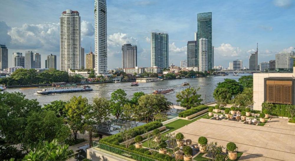 Four Seasons Hotel Bangkok At Chao Phraya River 5*