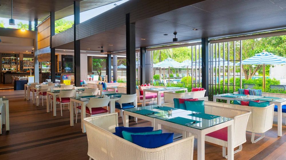 Ozo Phuket 4*