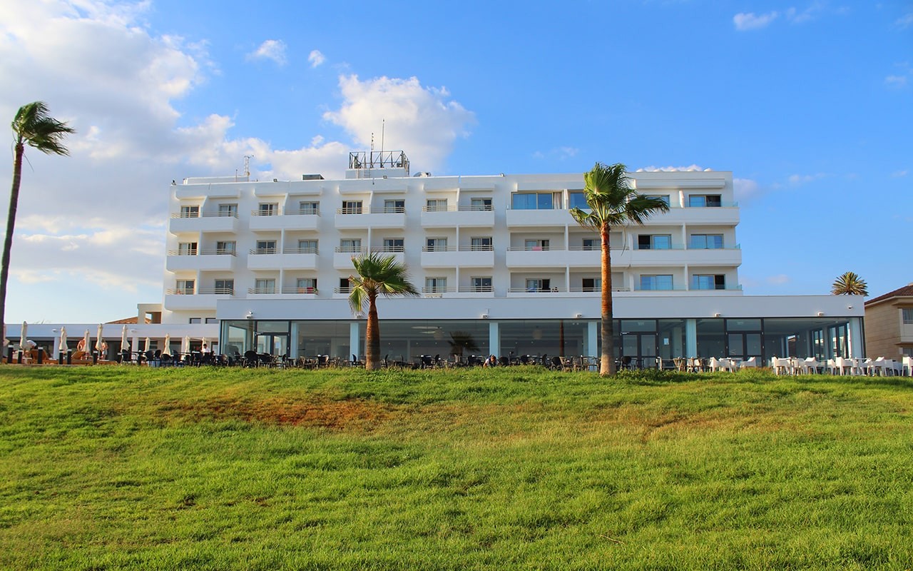 Piere Anne Beach Hotel 3*