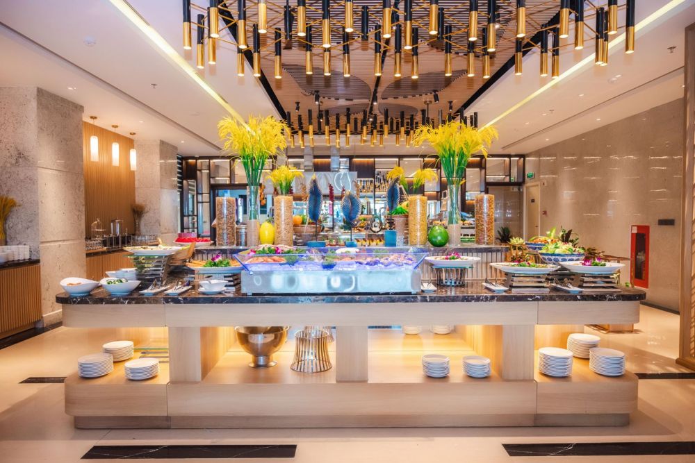 Canvas Danang Beach Hotel 4*