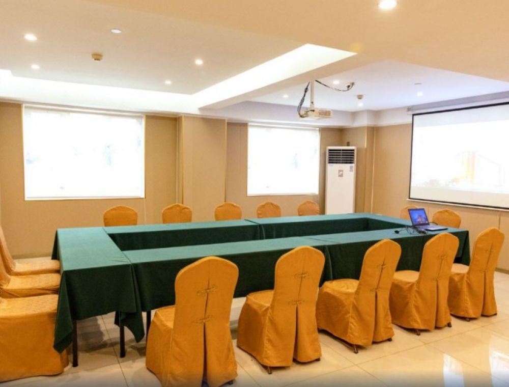 Wenhao Seaview Hotel 3*