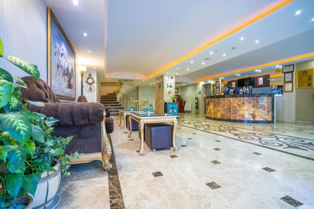 Kunlun Hotel 3*