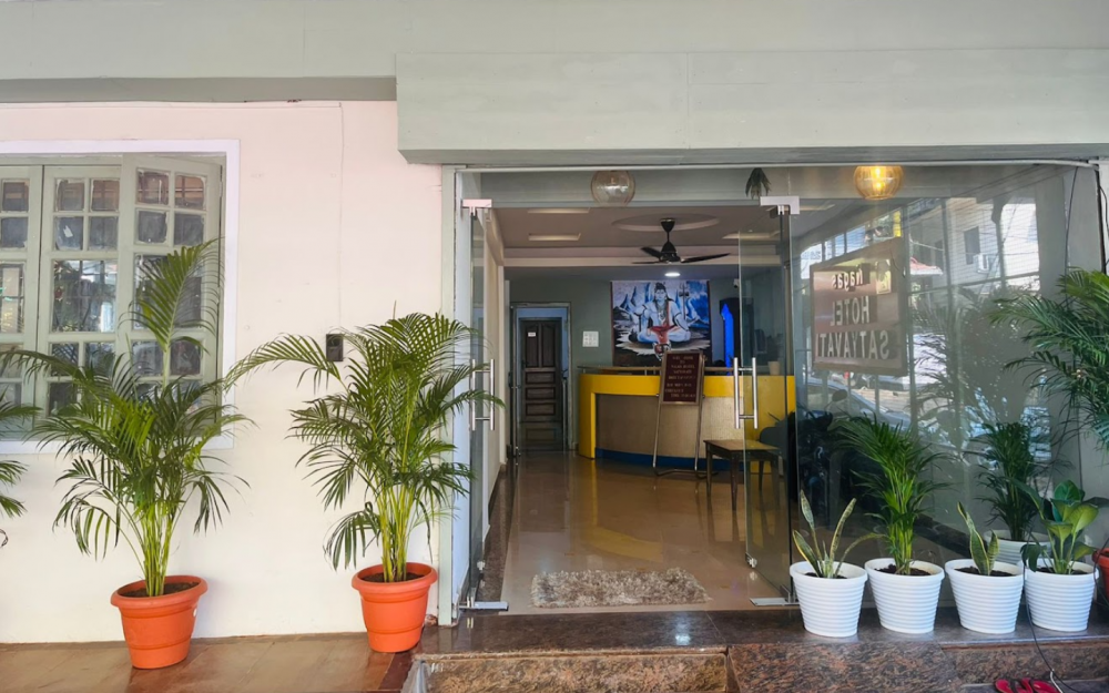 Nagas Hotel Satyavati 2*