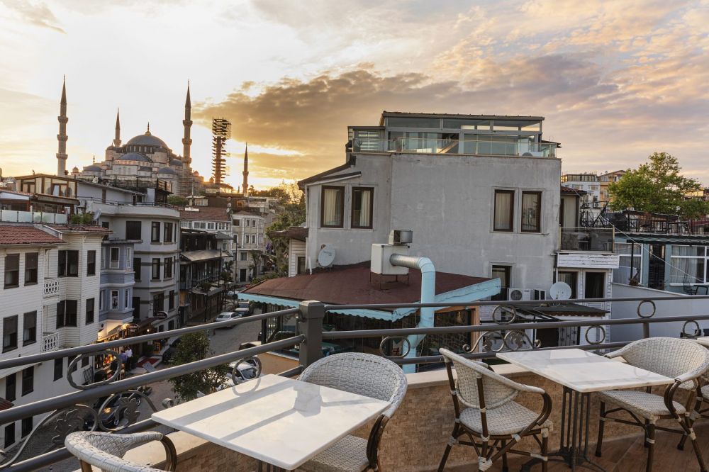 Triton Hotel Istanbul 4*