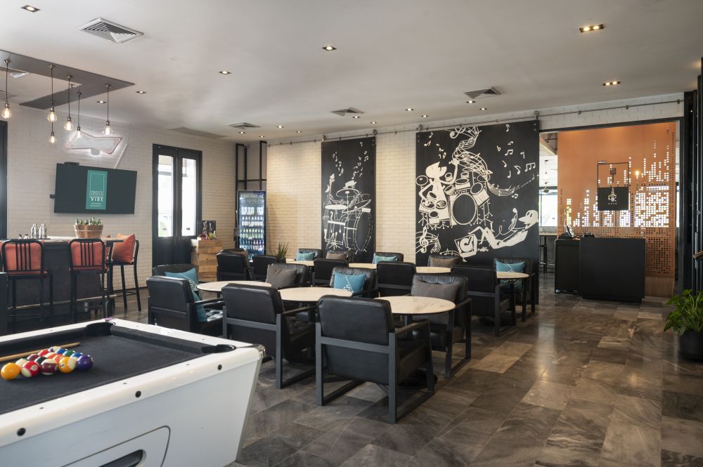Cross Vibe Bangkok Sukhumvit Hotel 4*