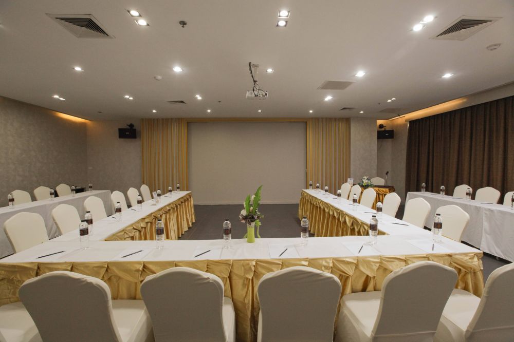 Brighton Bangkok Hotel 4*