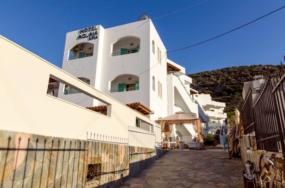 Aglaia Apartments 3*