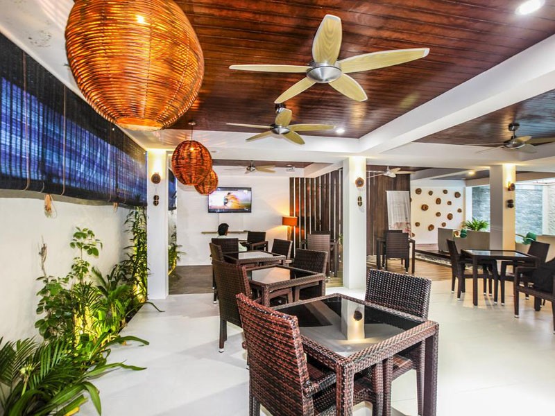 Aquzz Maafushi (ex.Beachwood Hotel & Spa Maldives) 1*