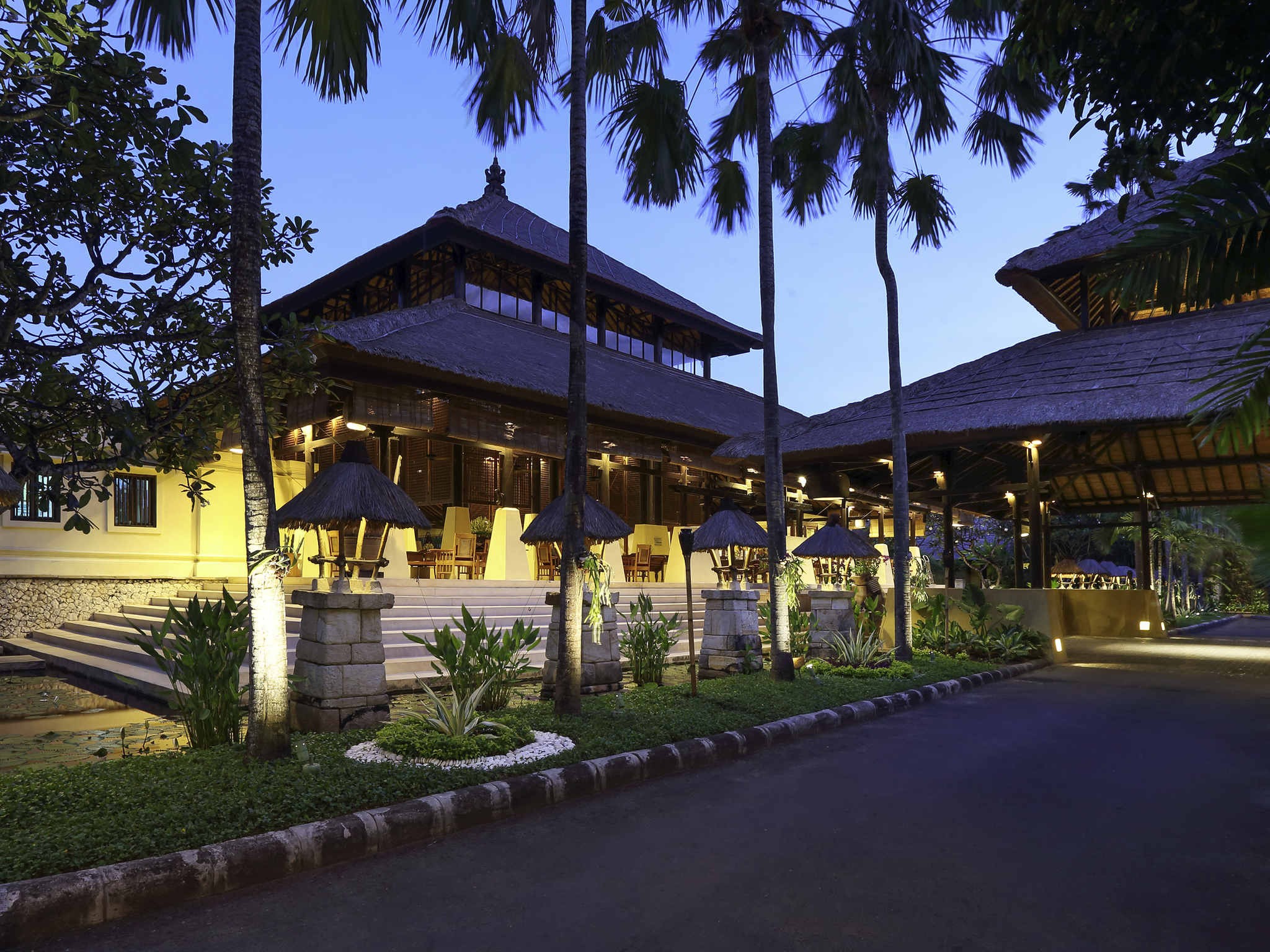 Novotel Bali Benoa 4*