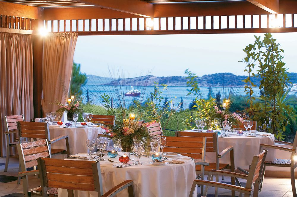 Grecotel Vouliagmeni Suites 4*