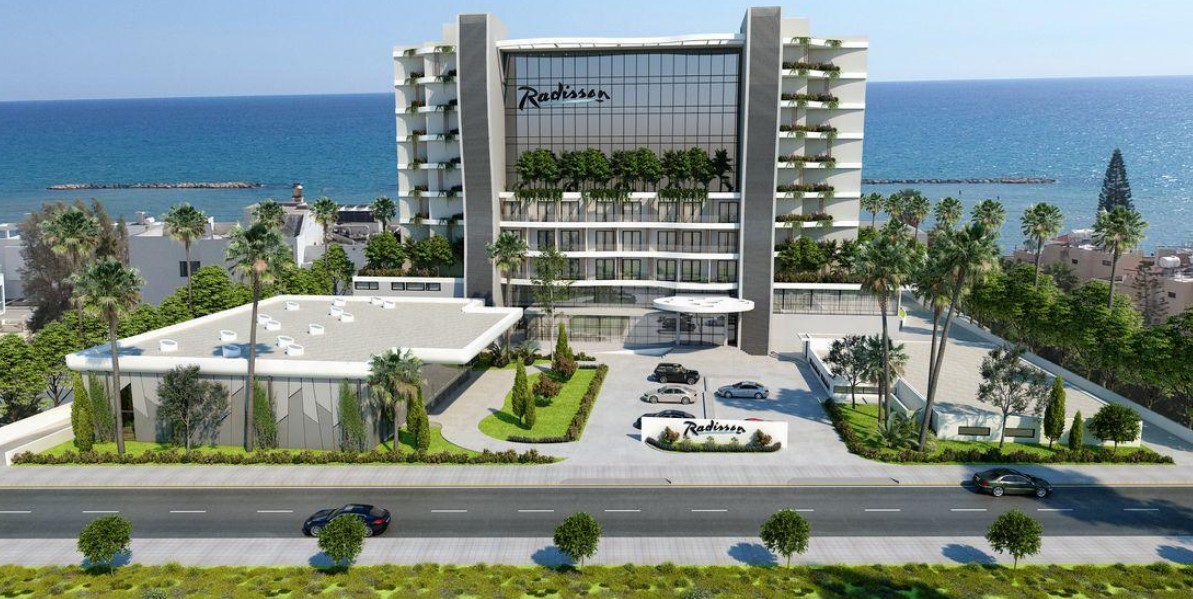 Radisson Larnaca Beach Resort 5*