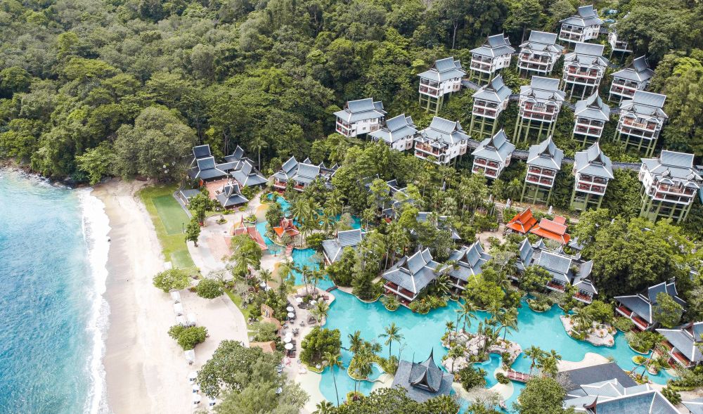 Thavorn Beach Village & Spa 5*