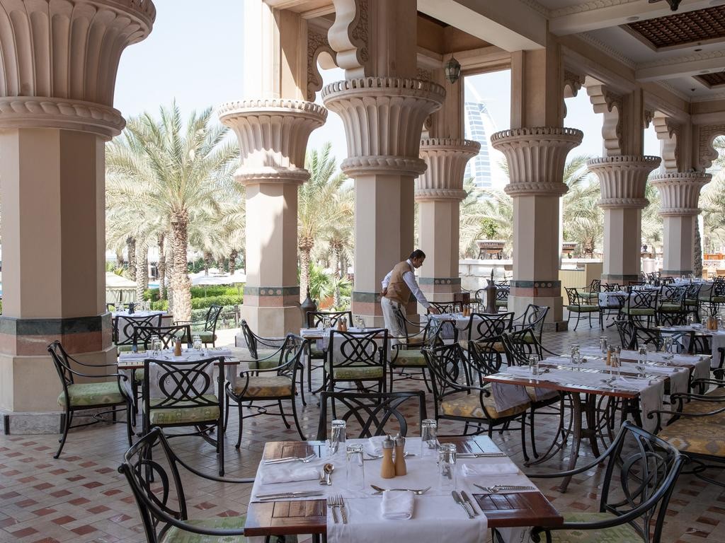 Jumeirah - Al Qasr 5*