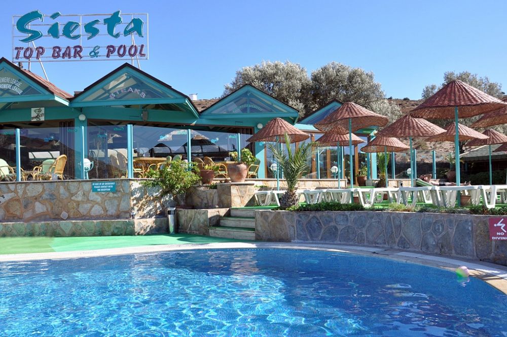 Siesta Beach Hotel 