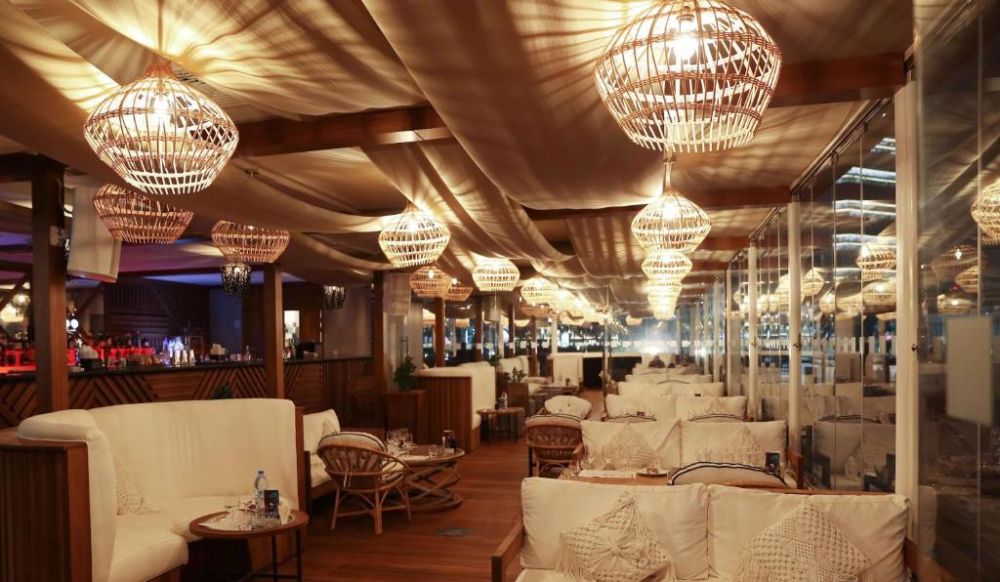 Radisson Blu Hotel & Resort Abu Dhabi Corniche (ex. Hilton Abu Dhabi) 5*