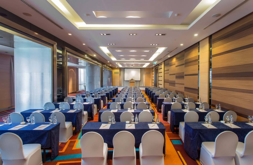 Swissotel Bangkok Ratchada 5*