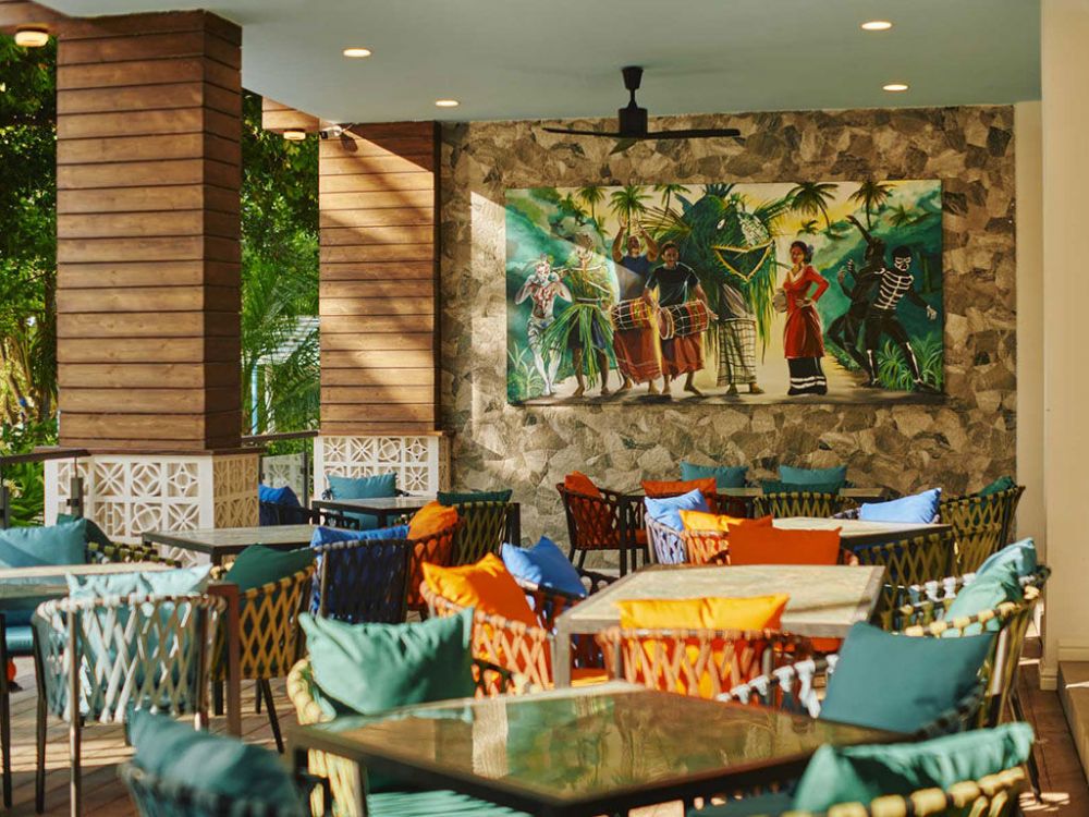 Beach Hotel Dhigurah 