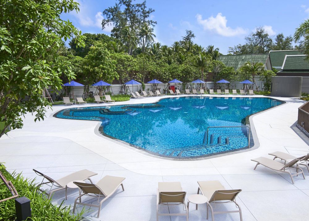 Ozo Phuket 4*