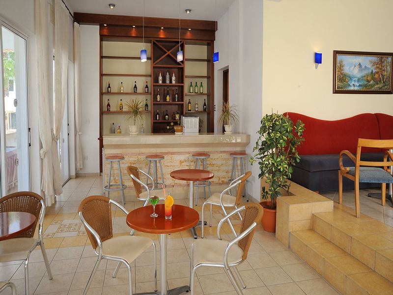 Petrosana Hotel Apartments 3*