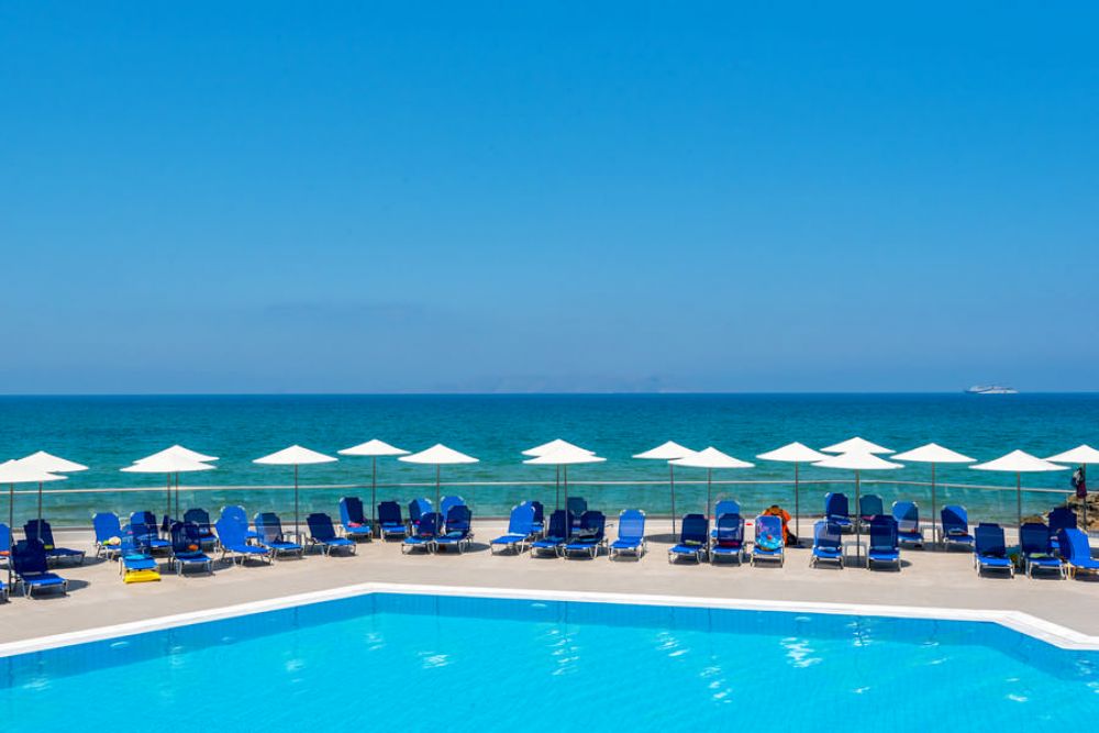 Themis Beach Hotel 4*