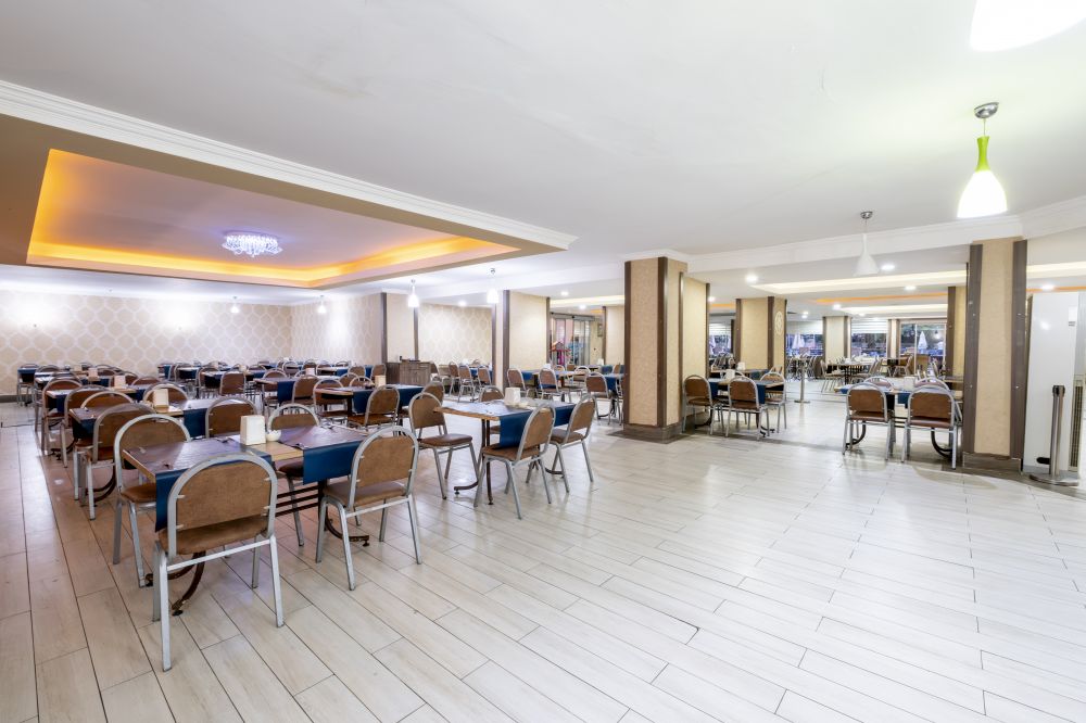 Asrin Beach Hotel 4*