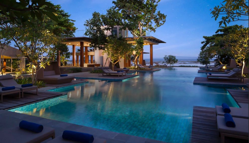 Maya Sanur Resort & Spa 5*