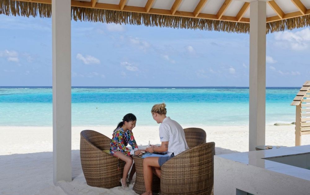 Emerald Faarufushi Resort & SPA 5*