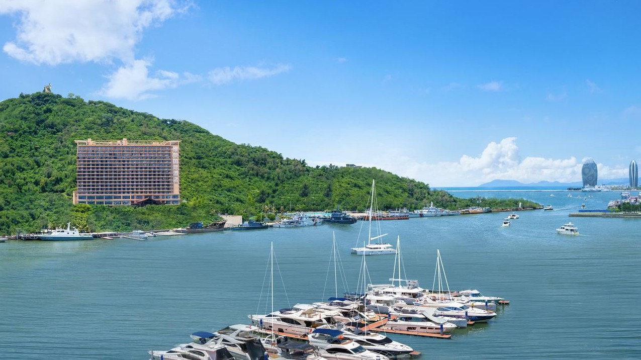 Grand Metropark Bay Hotel Sanya 5*