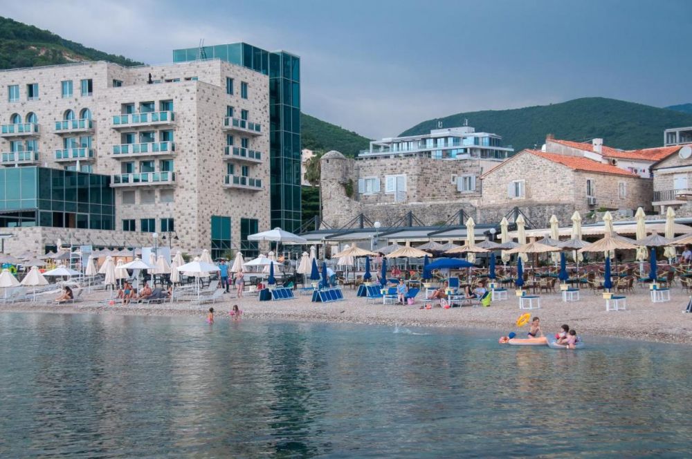 Astoria Budva 4*