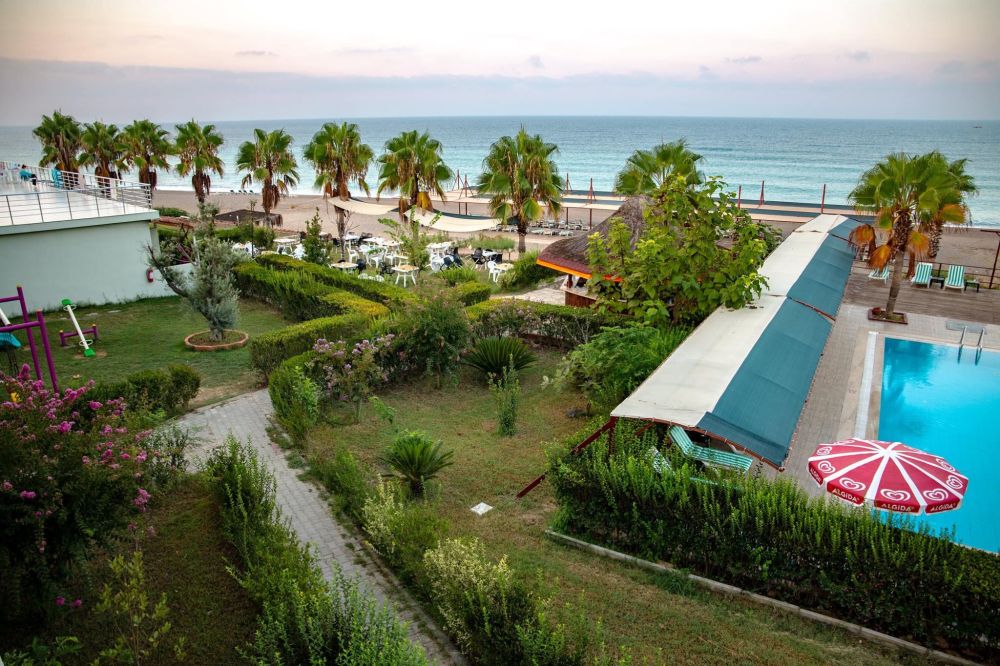 Adora Calma Beach Hotel 4*