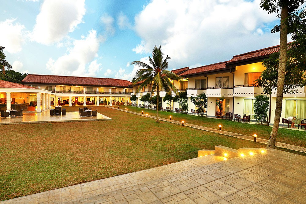 Hibiscus Beach Hotel 4*