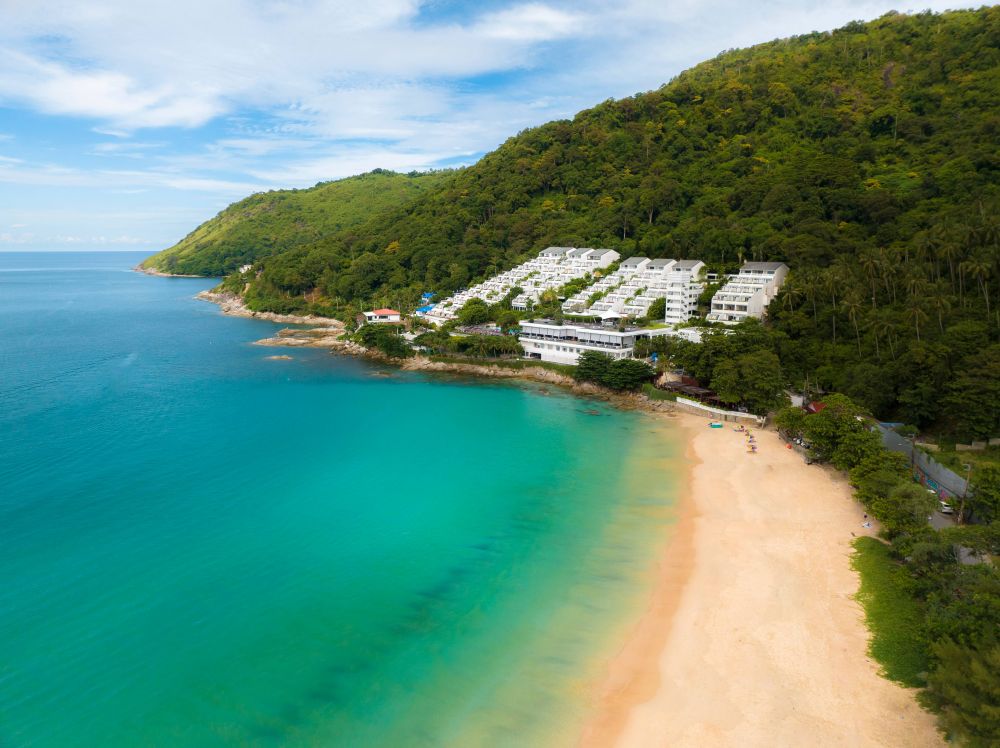 The Nai Harn Phuket 5*