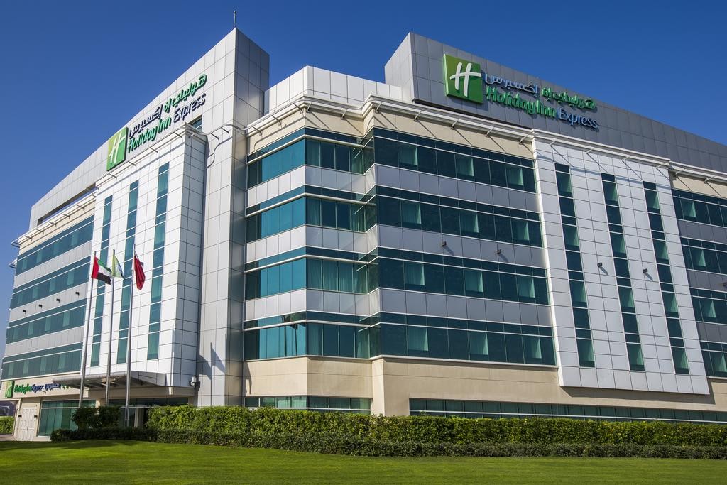 Holiday Inn Express Dubai Airport 2*