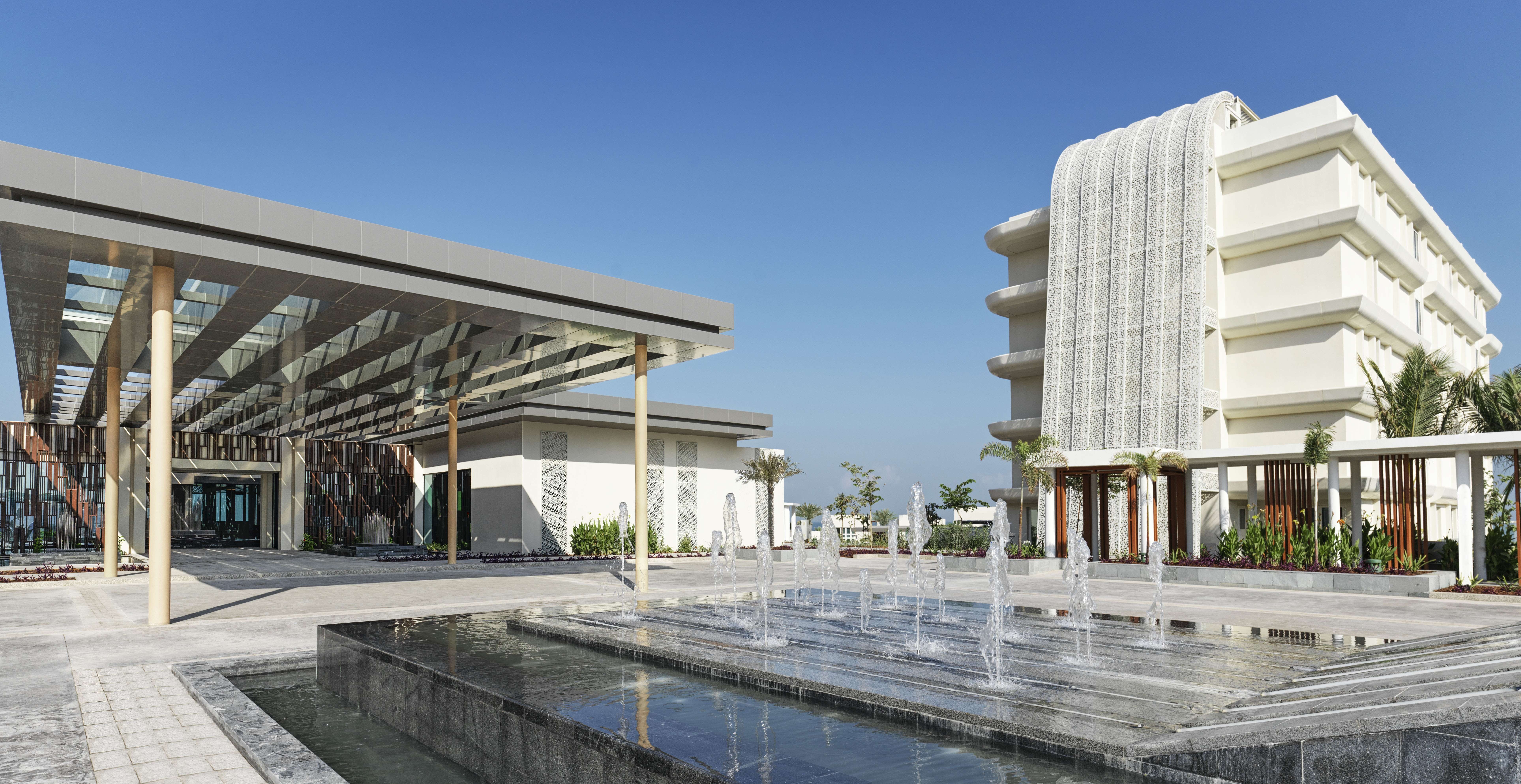 Intercontinental Ras Al Khaimah Mina Al Arab Resort 5*