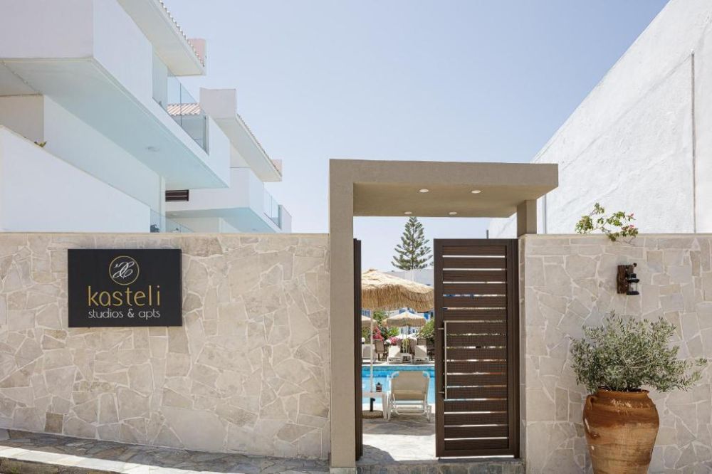 Kasteli Studios & Apartments 3*