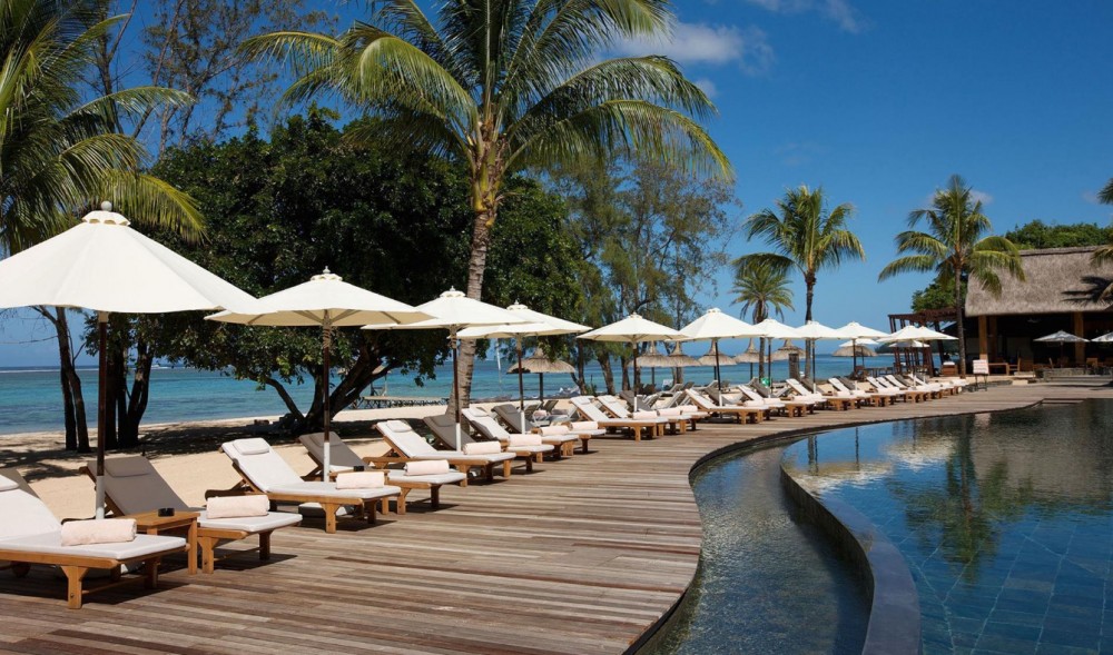 Outrigger Mauritius Beach Resort 5*