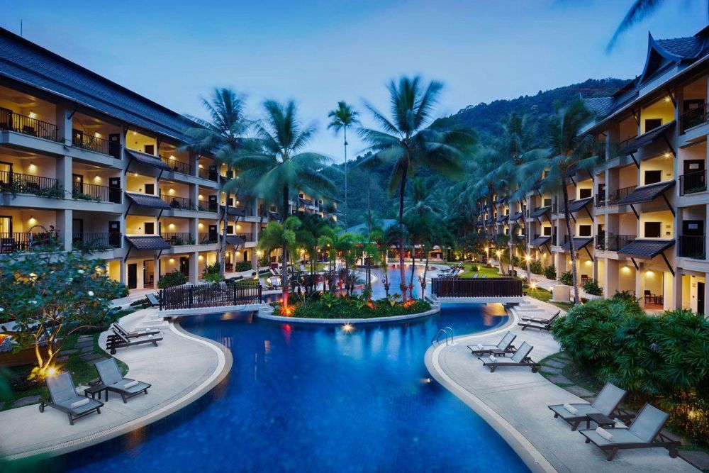 Radisson Resort & Suites Phuket (ex. Swissotel Suites Phuket Kamala Beach) 4*