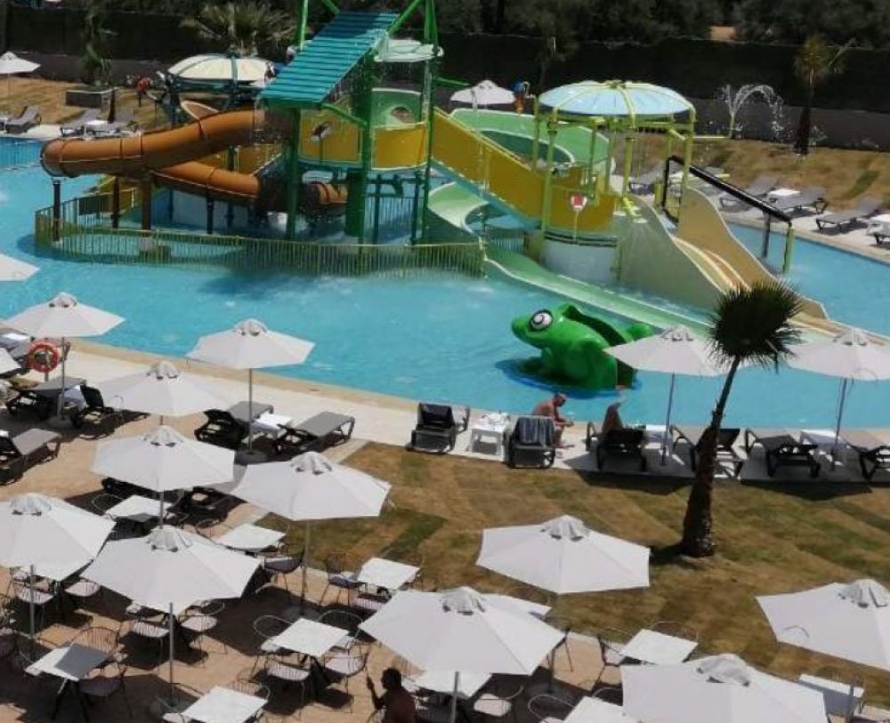 Senseana Sea Side Resort & Spa 5*