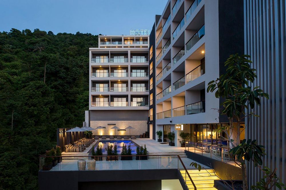 Hotel Ikon Phuket 4*