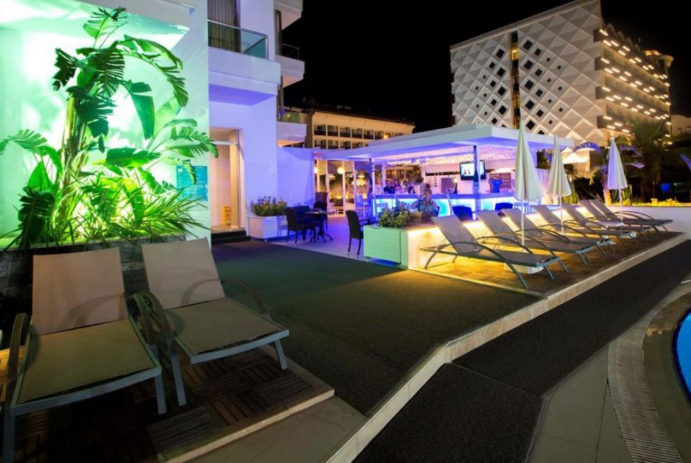 Supreme Beach Hotel (Ex.Munamar Beach Residence) 14+ 4*