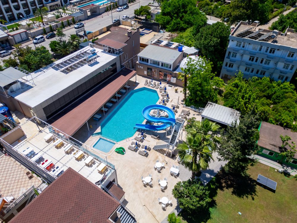 Marinez Hotel 4*