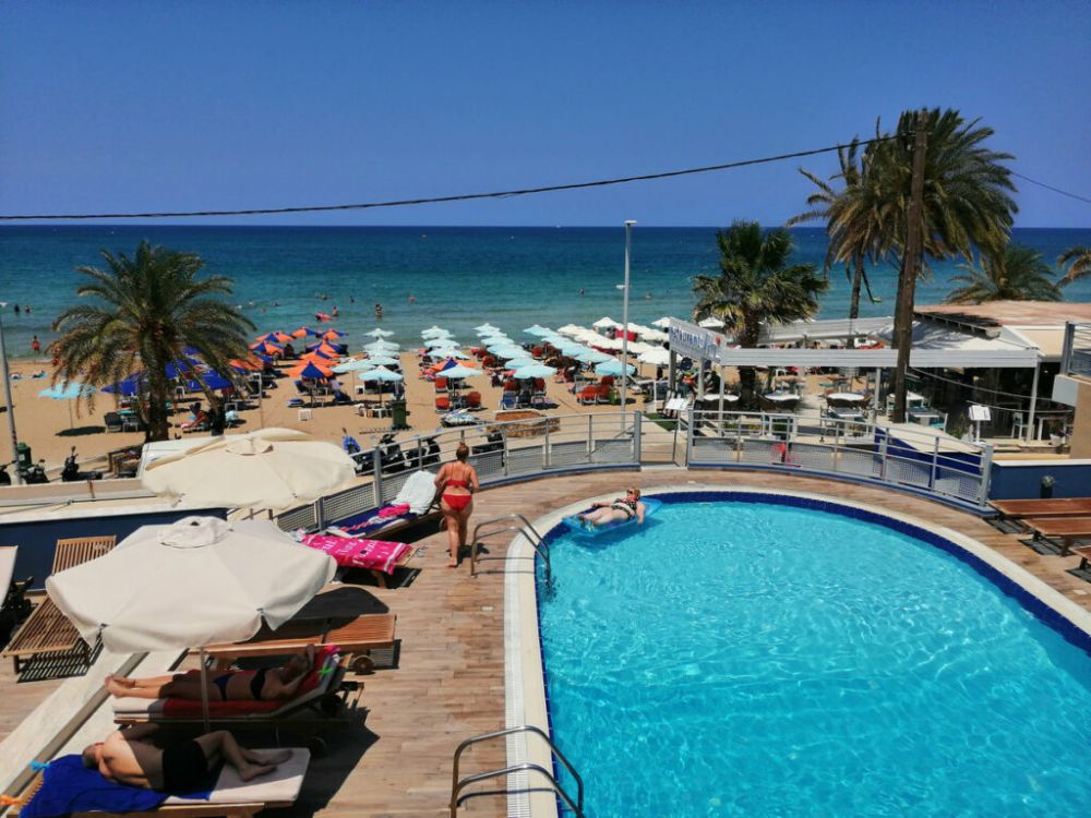 Eleni Beach Hotel 3*