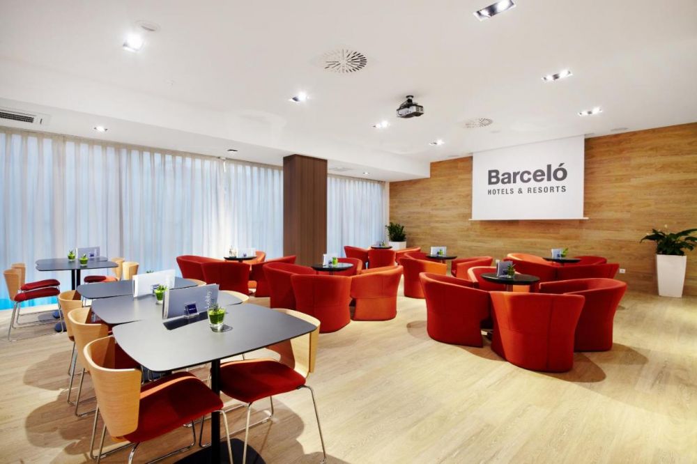 Occidental Praha (ex. Barcelo Praha) 4*