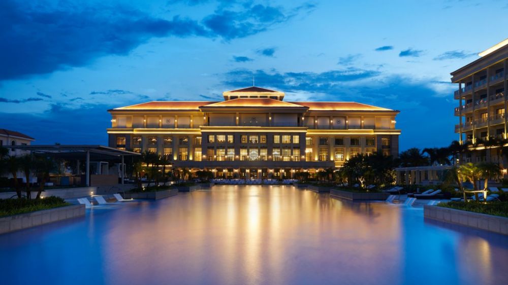 Sheraton Grand Danang 5*