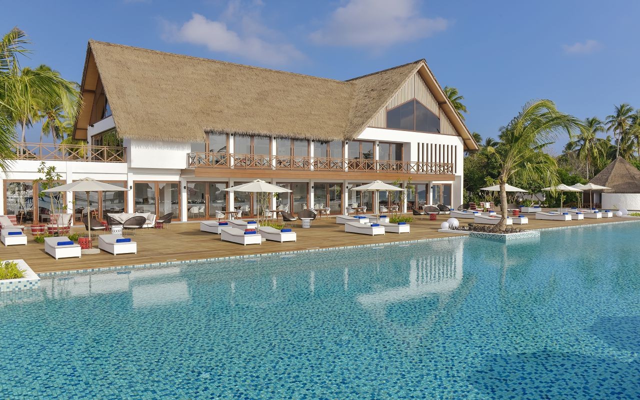 Mercure Maldives Kooddoo 4*